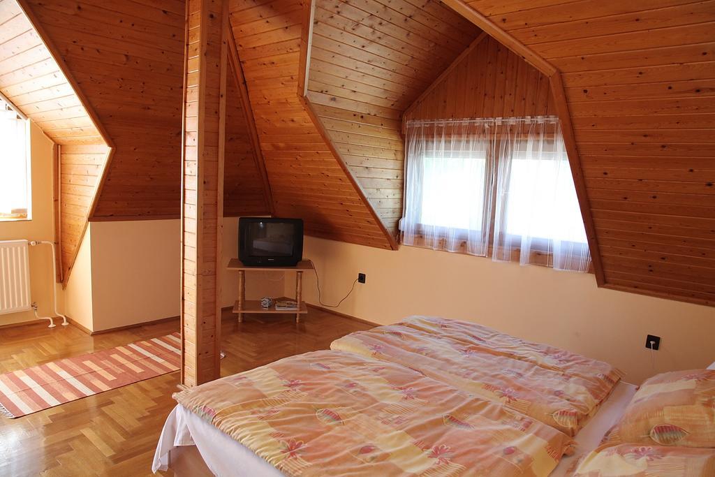 Andrea Apartmanhaz Balatongyorok Exterior photo